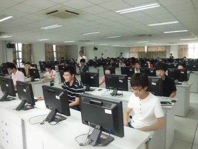 信息學院第三屆大學生軟件設計大賽 程序設計大賽圓滿落幕，軟件設計制作展學子風采